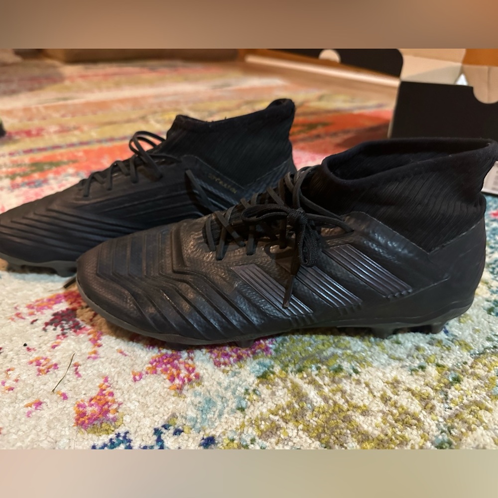 Men’s adidas Predator soccer cleats